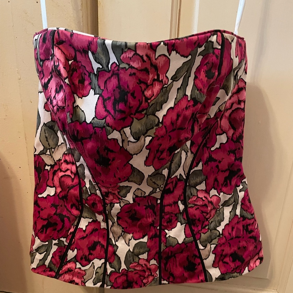 White House black market corset top. Size 2